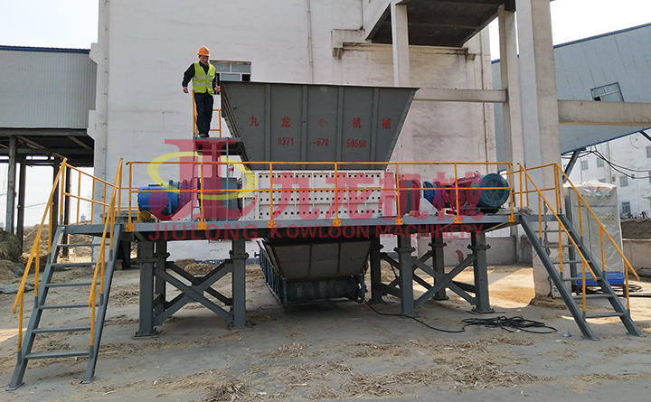 大型稻草捆撕碎机