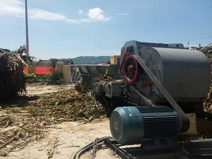 秸秆青贮粉碎机